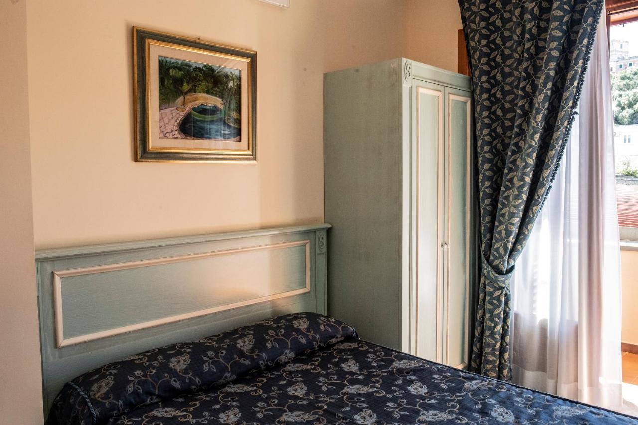 Hotel Garibaldi Milazzo Buitenkant foto
