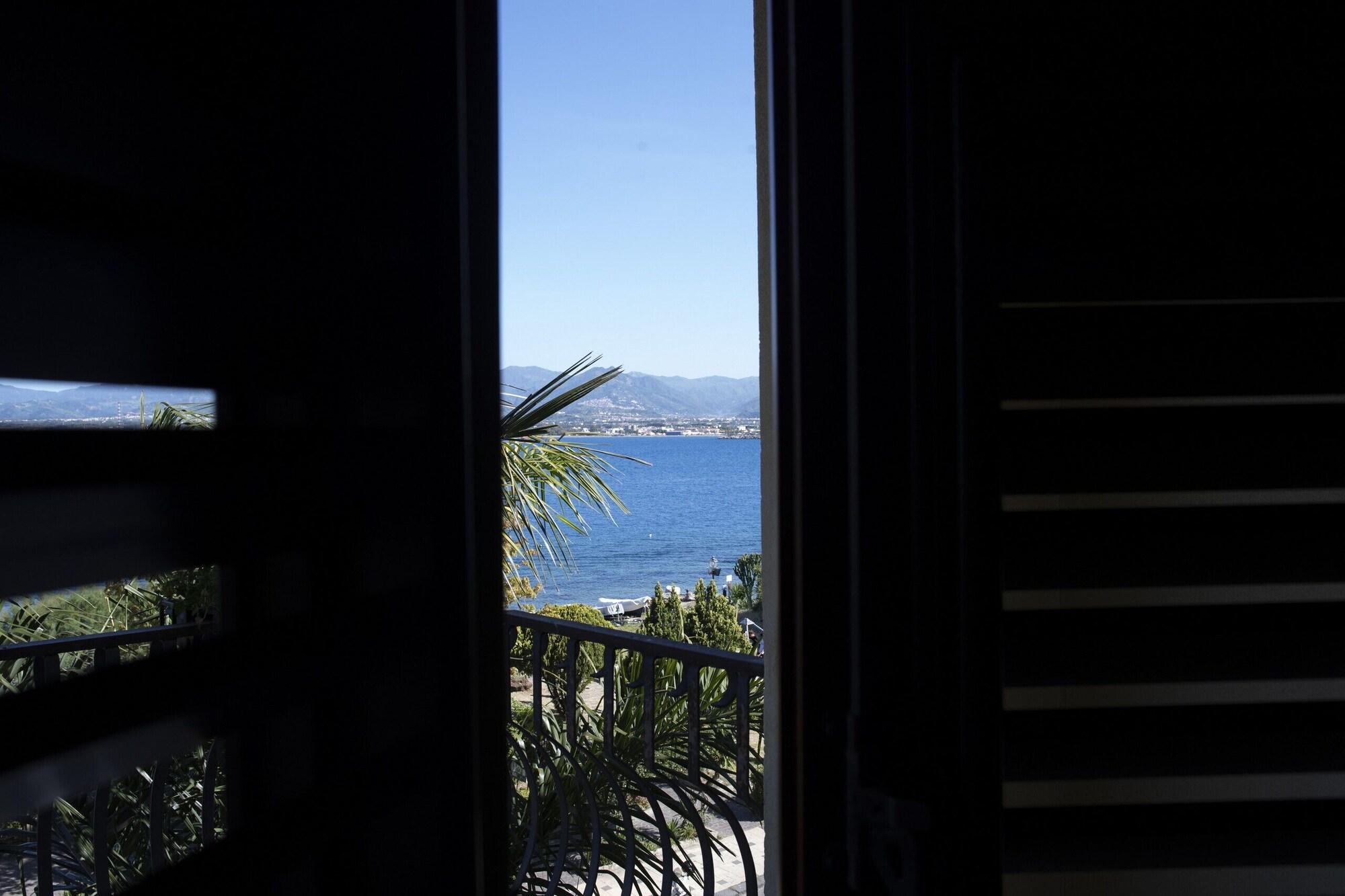 Hotel Garibaldi Milazzo Buitenkant foto